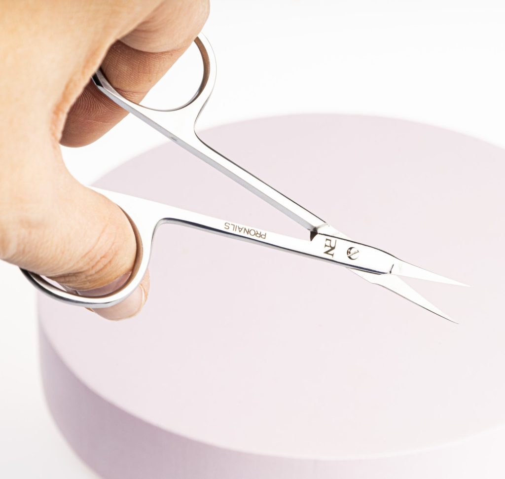 CUTICLE SCISSOR PRO